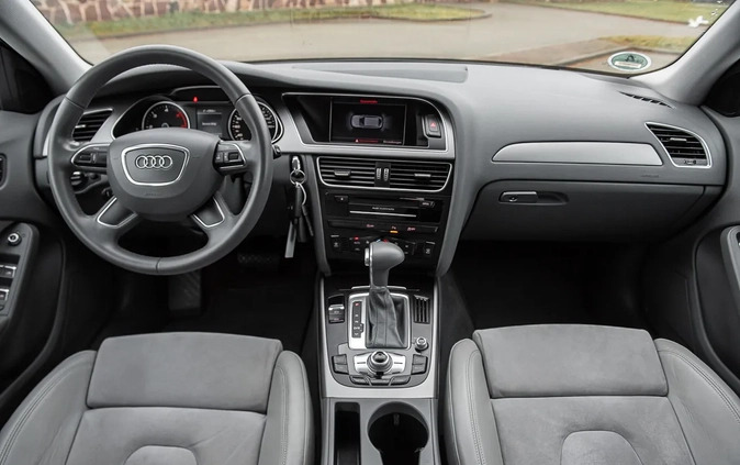 Audi A4 cena 46900 przebieg: 251000, rok produkcji 2012 z Radom małe 631
